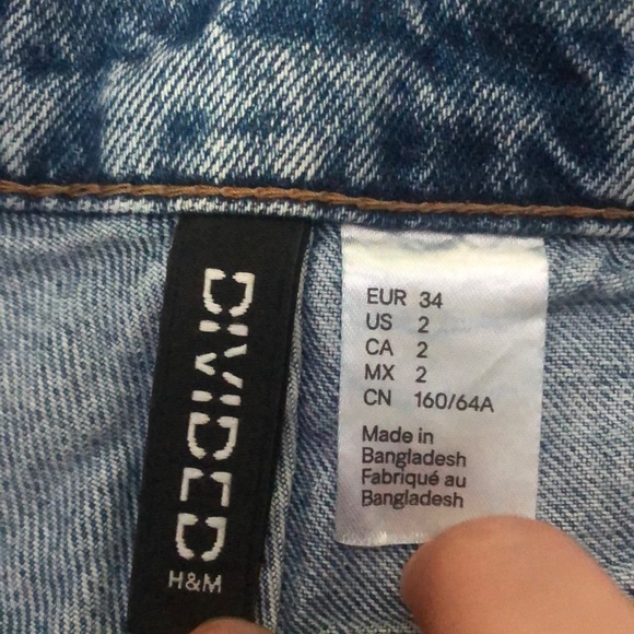 H&M divided jeans size 2 - Picture 3 of 5